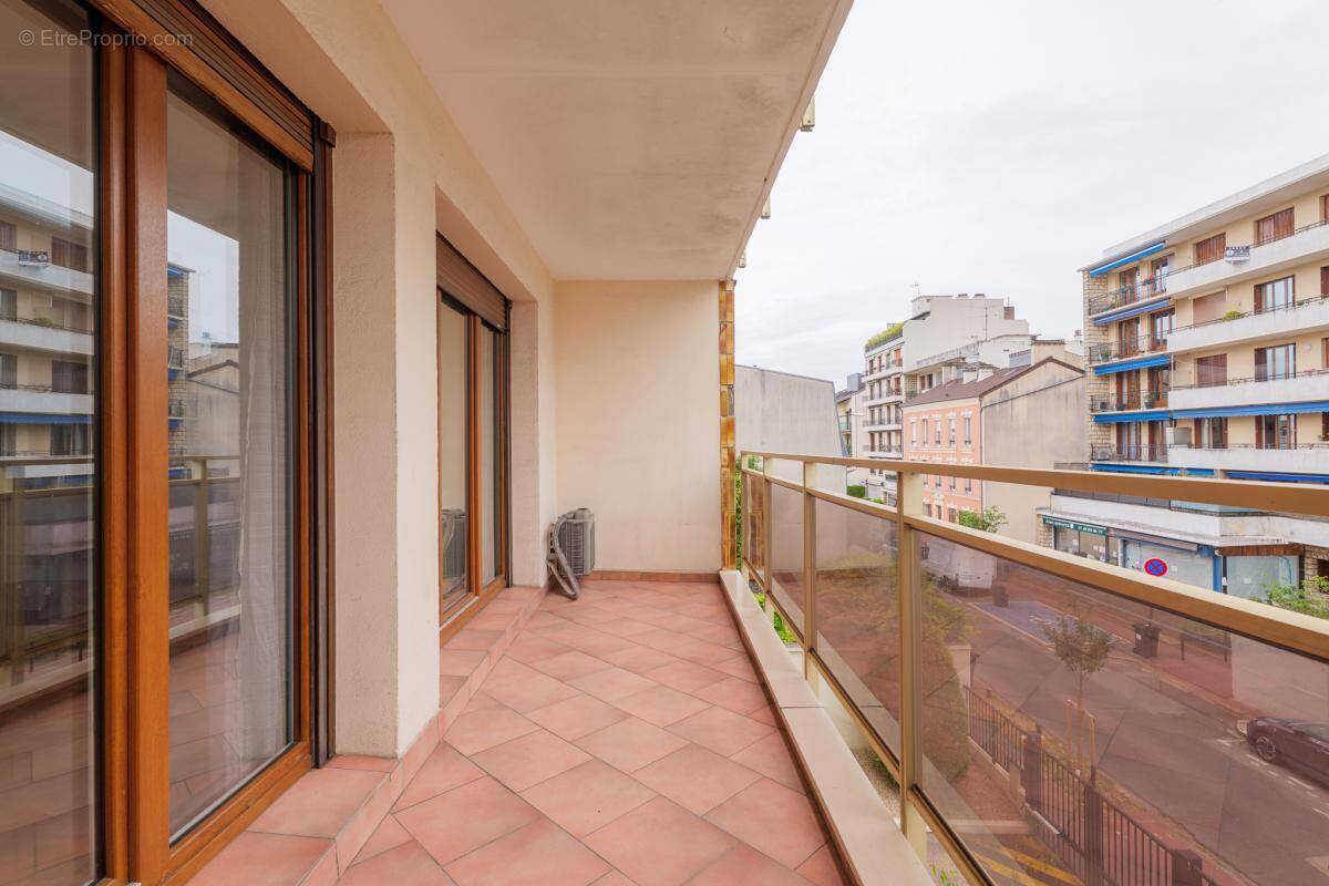 Appartement à SAINT-MAUR-DES-FOSSES
