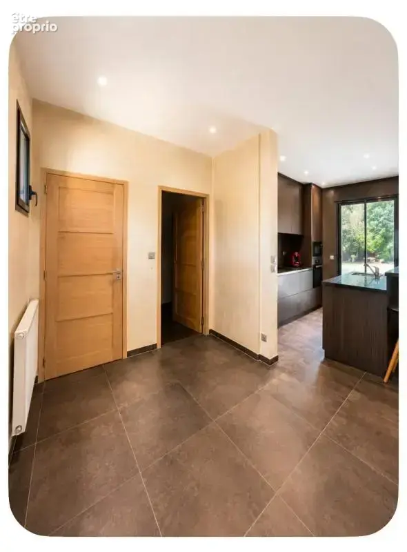 Maison 6 pièces 155 m² à vendre à Chasseneuil-Du-Poitou (86360) - photo 10