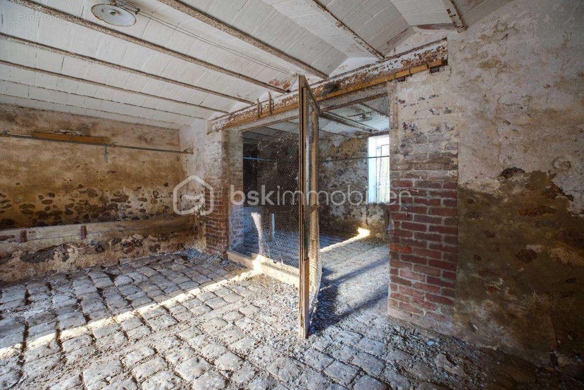 Maison à COULOMBS-EN-VALOIS