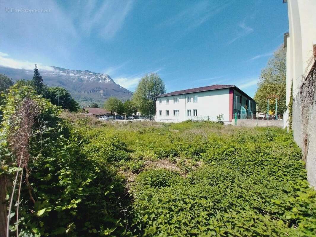 Appartement à LE PONT-DE-CLAIX