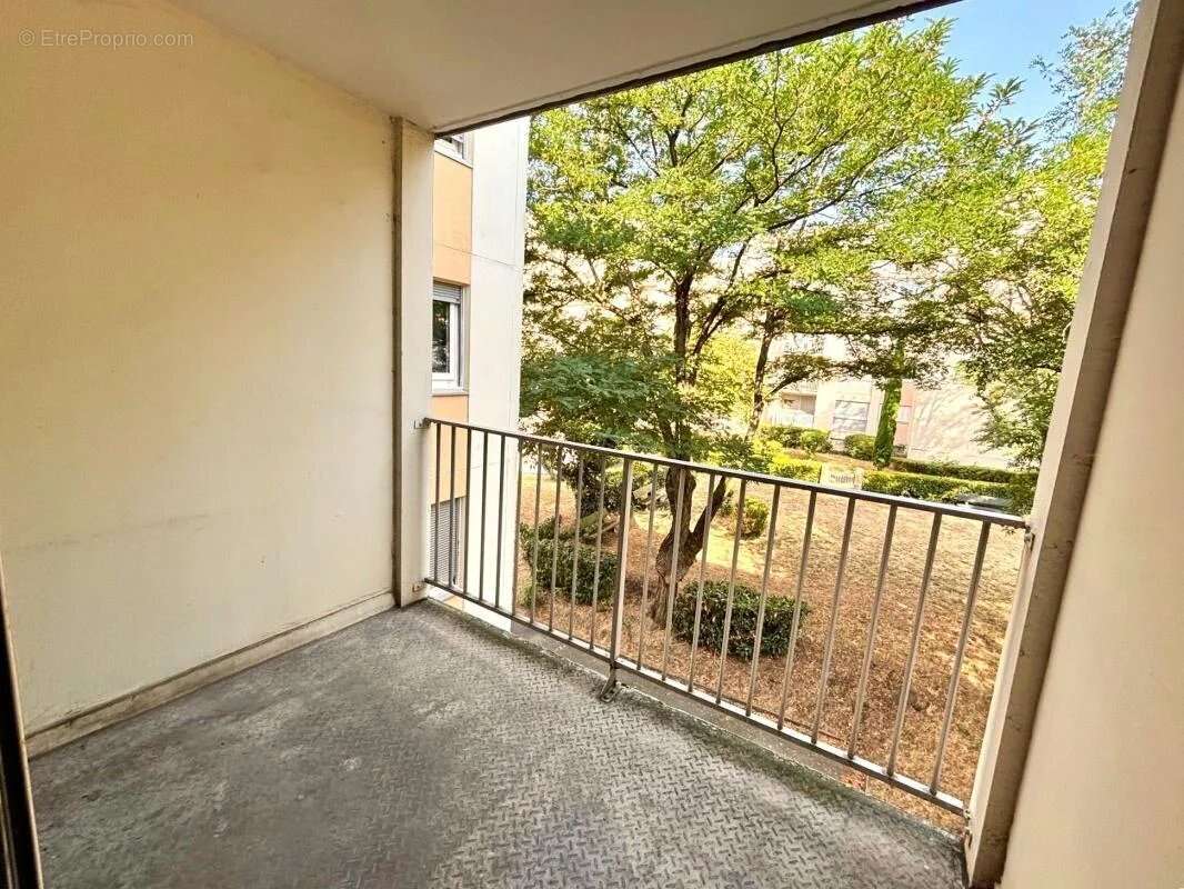 Appartement T4 À Vendre - photo 2
