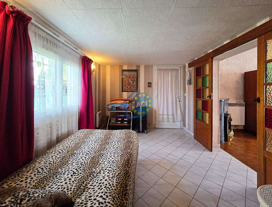 Maison à MANTES-LA-JOLIE