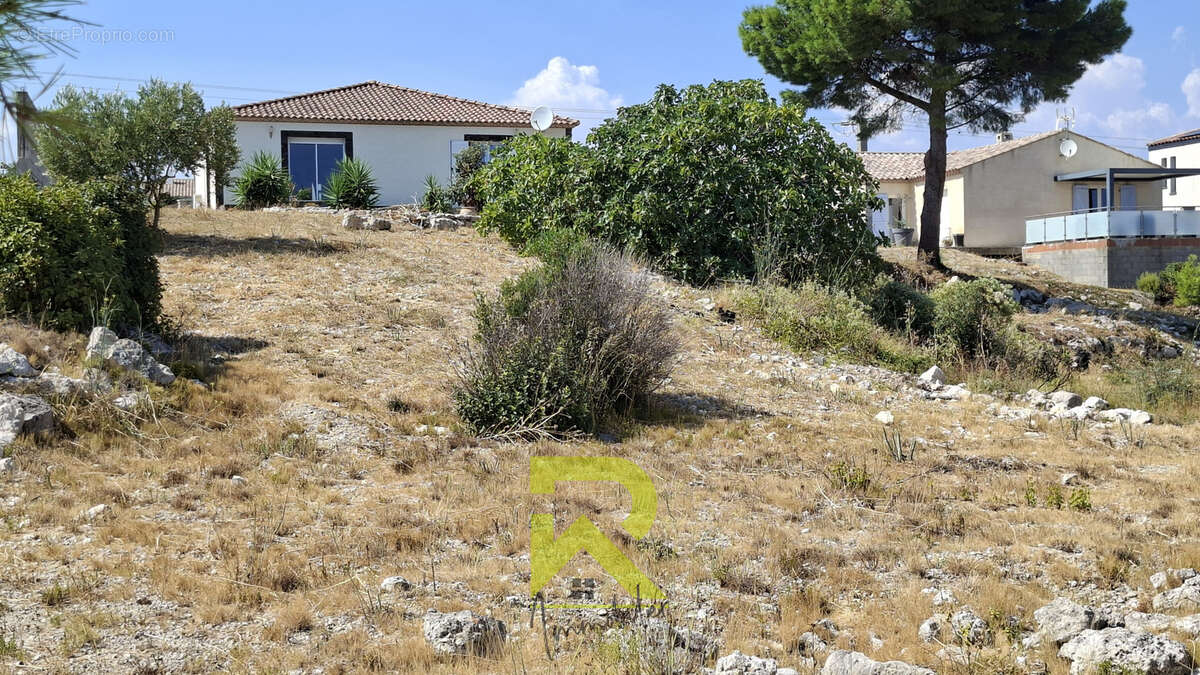Villa plain-pied 134 m2  Vue sur l’étang   Terrain 1470 m2 - photo 14