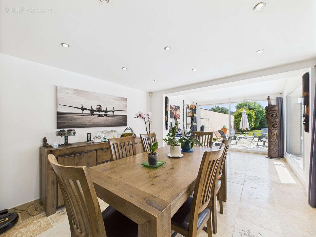 Maison 193 m² à Grasse  - photo 4