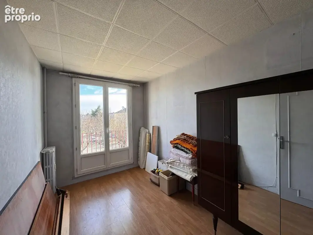 Appartement 4 pièces à Brétigny-sur-Orge   Résidence arborée, balcons et fort potentiel - photo 12