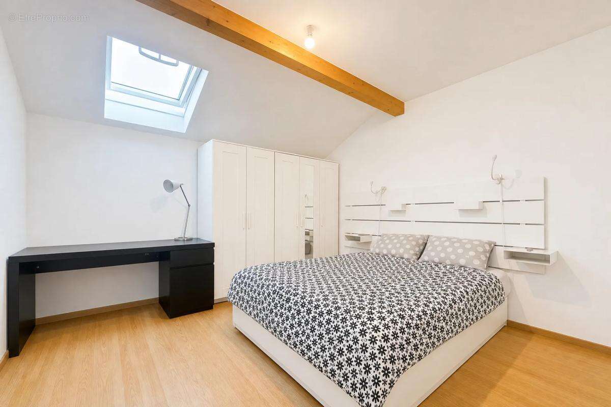 Appartement à PREVESSIN-MOENS