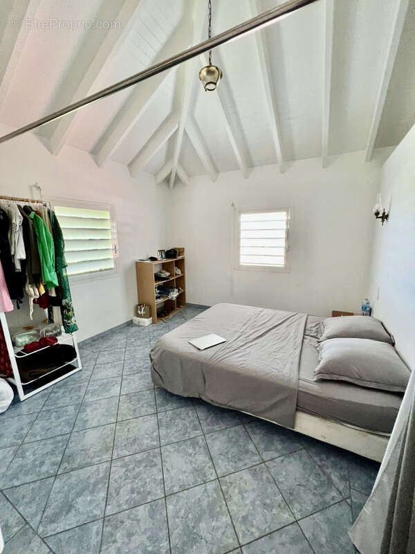 Maison à CAPESTERRE-BELLE-EAU