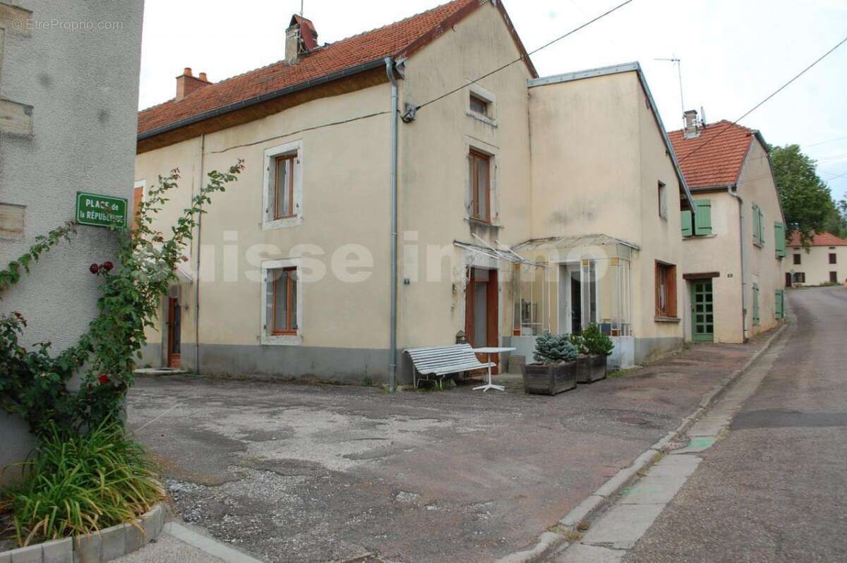 Maison à SOING-CUBRY-CHARENTENAY