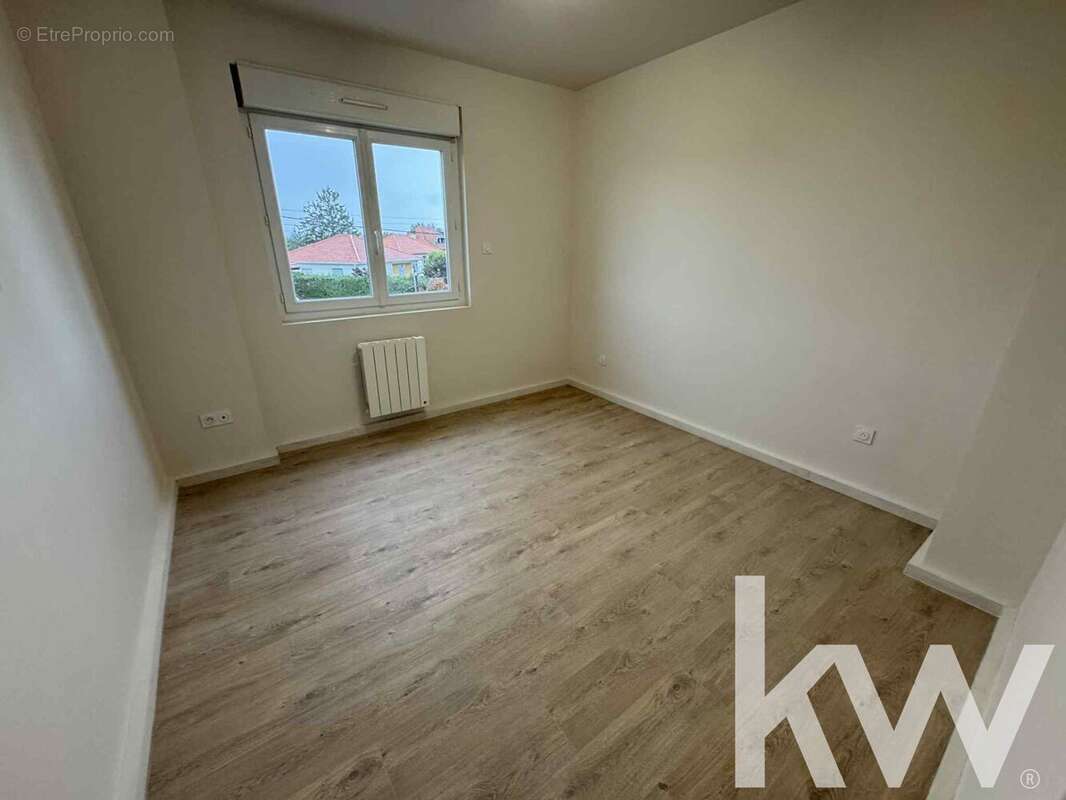 Maison à PONT-DU-CHATEAU