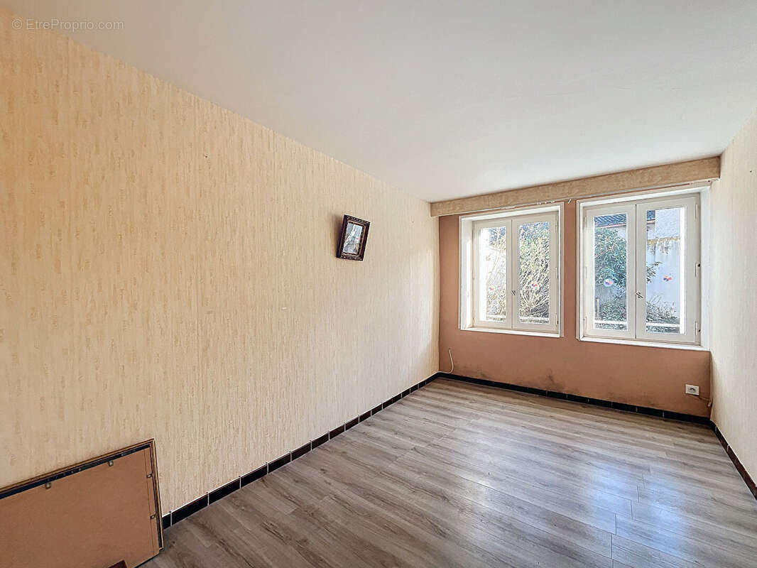 Maison de village à conforter - photo 4