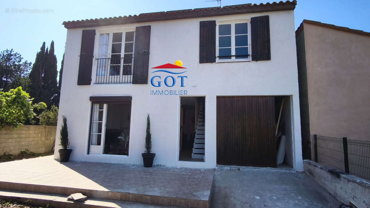 Maison à SAINT-LAURENT-DE-LA-SALANQUE