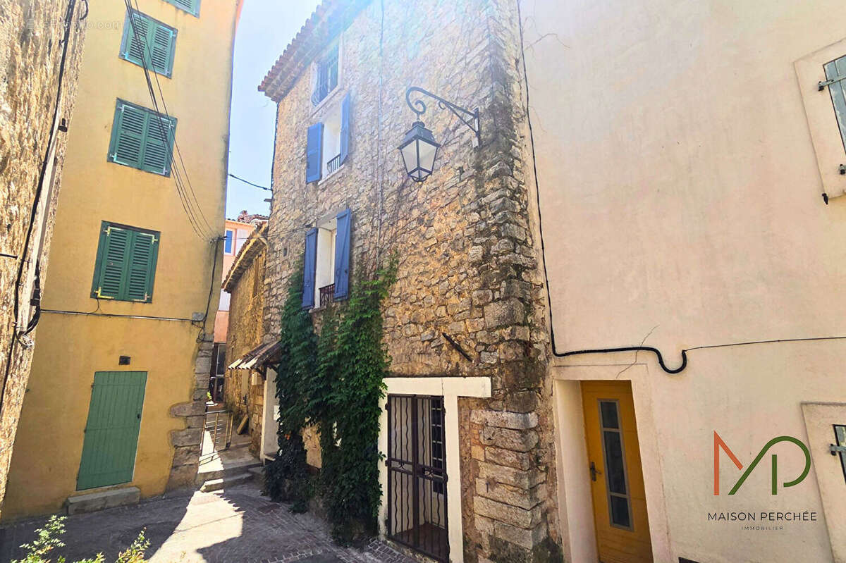Maison à TRANS-EN-PROVENCE