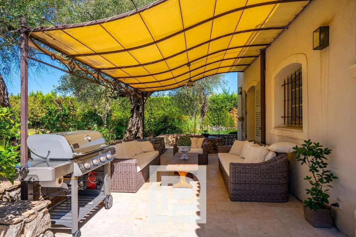 Maison à MOUANS-SARTOUX