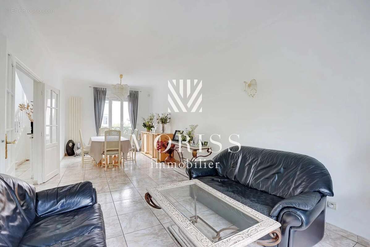 Maison à LE PERREUX-SUR-MARNE