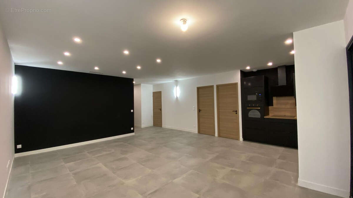 Maison à FERRALS-LES-CORBIERES