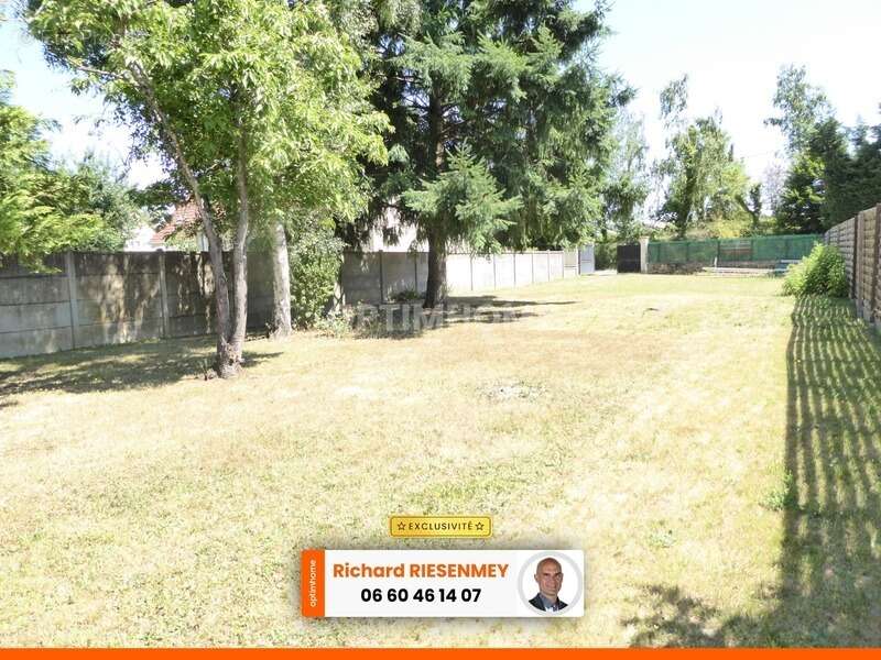 Terrain à OLLAINVILLE