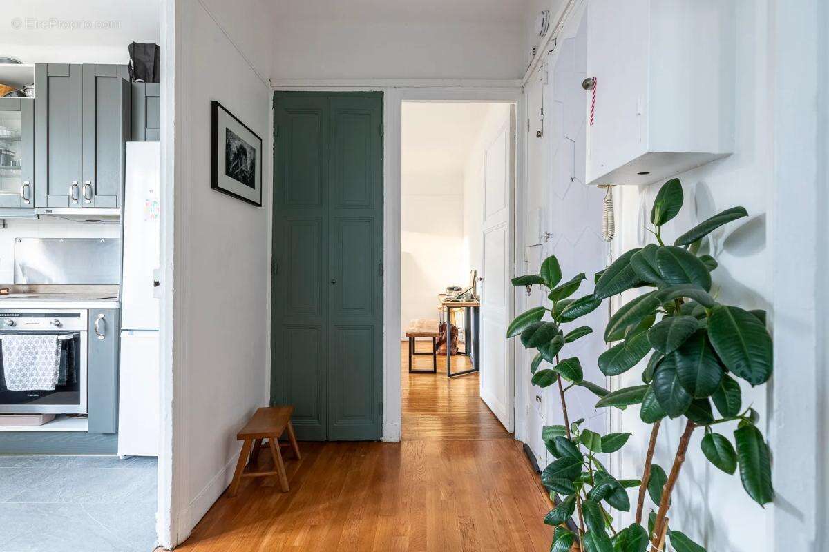 Appartement à LES LILAS