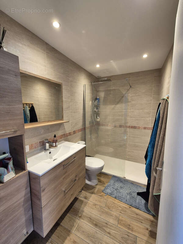 Maison à GUILHERAND-GRANGES