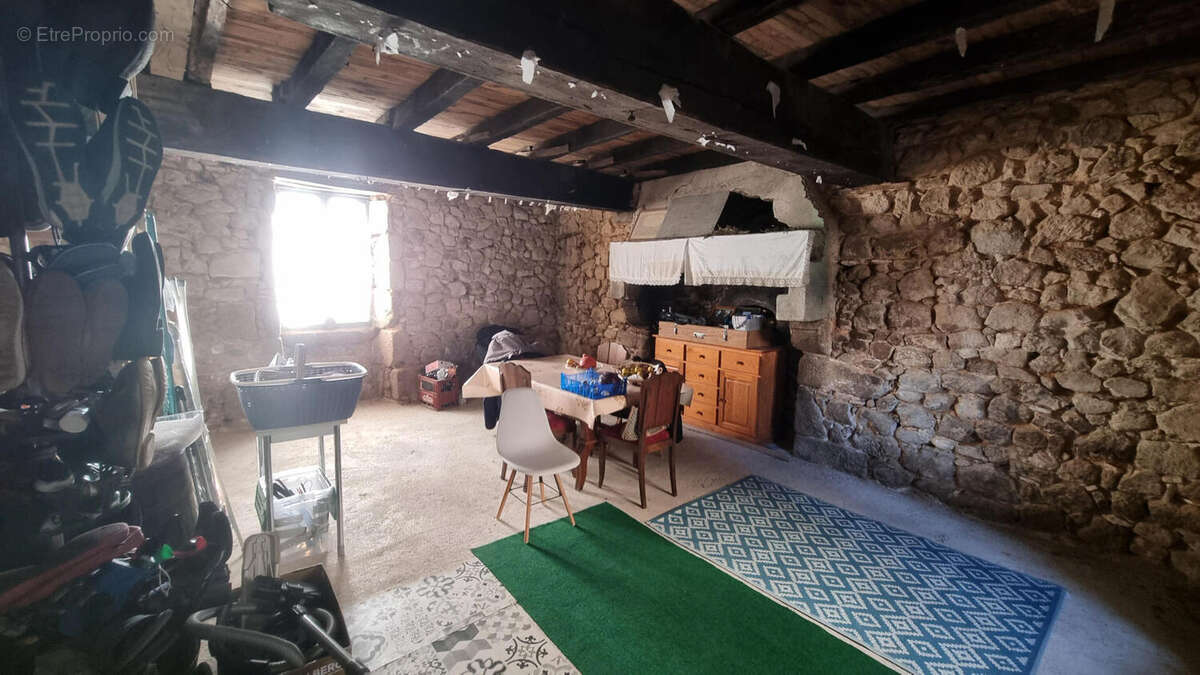 20251218_143718 - Maison à PIEGUT-PLUVIERS