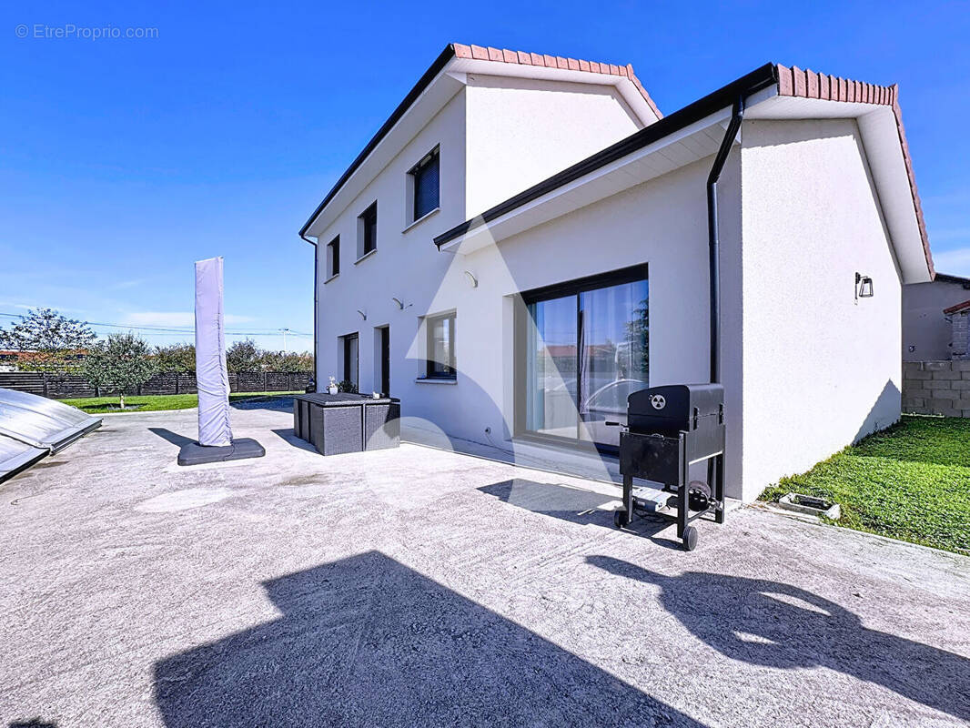 Maison à CIVENS