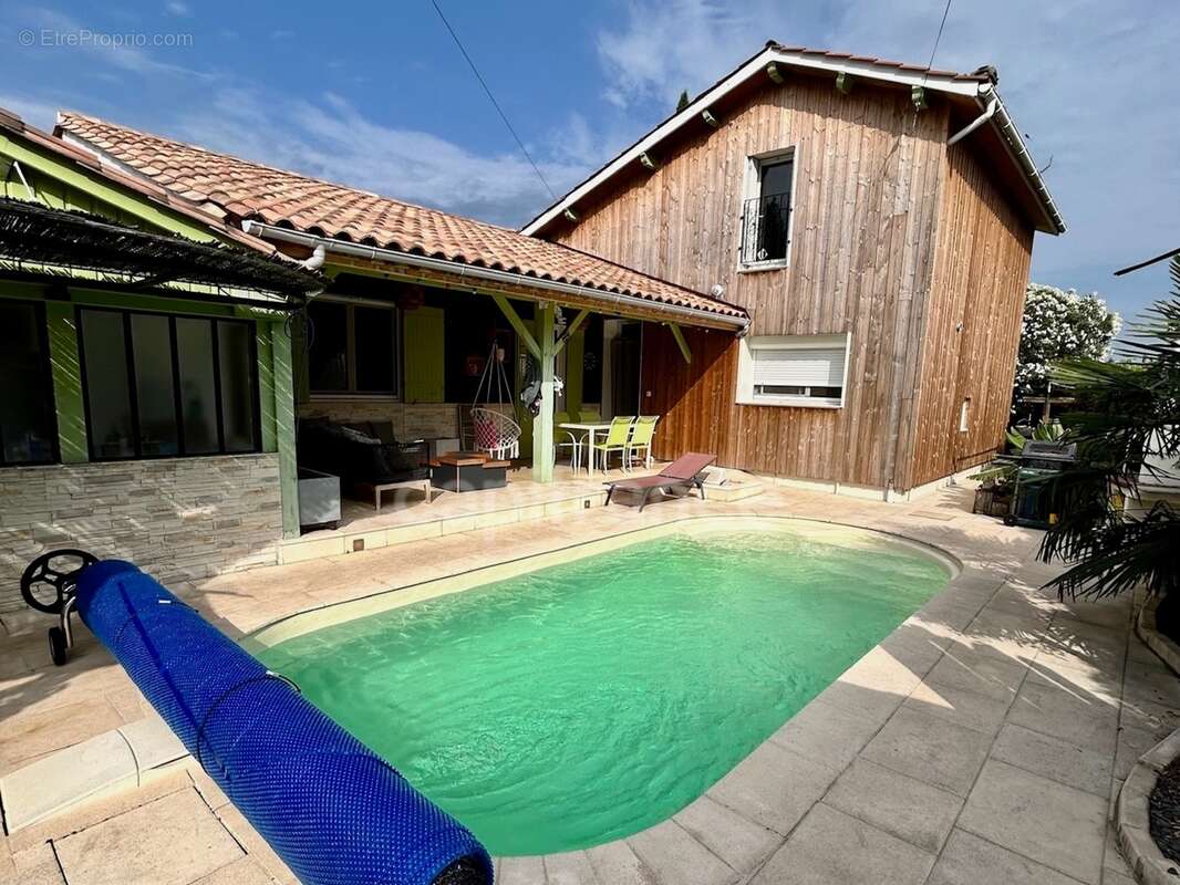 Maison de 116 m² - 4 chambres - proche services à pieds - garage -piscine - photo 28