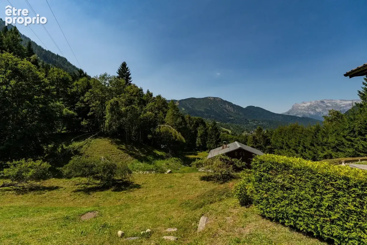 LES HOUCHES - Appartement 3 chambres avec jardin - photo 4