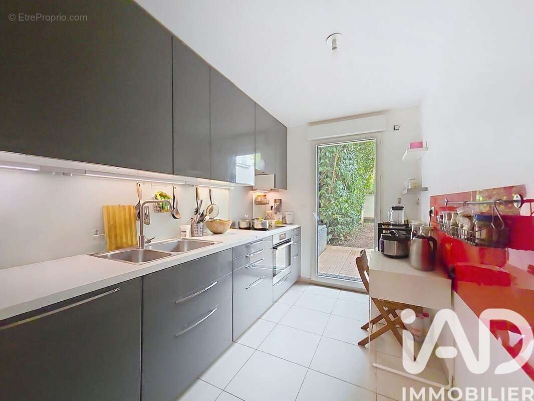 Photo 8 - Appartement à SURESNES