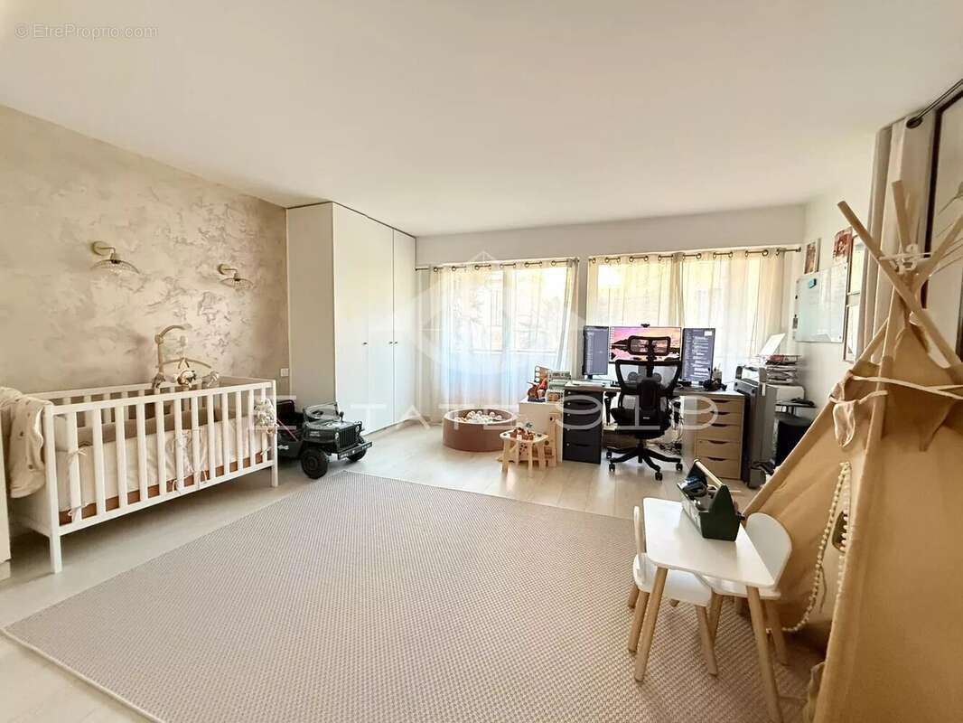 Appartement à LE CANNET