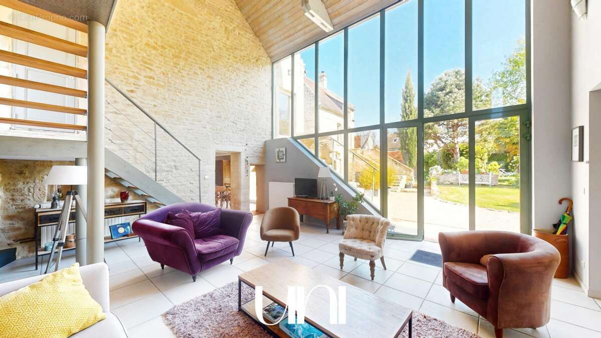 Maison à FONTAINE-HENRY