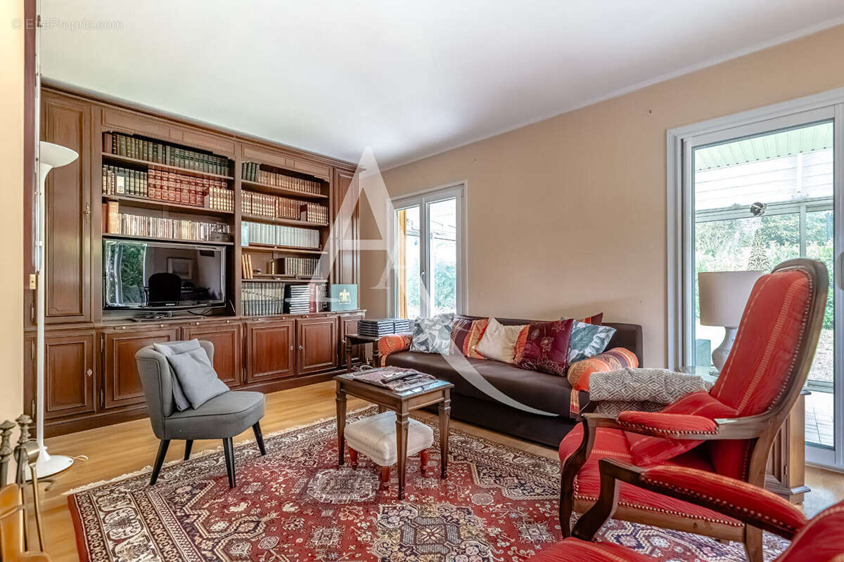 Maison à LIMEIL-BREVANNES