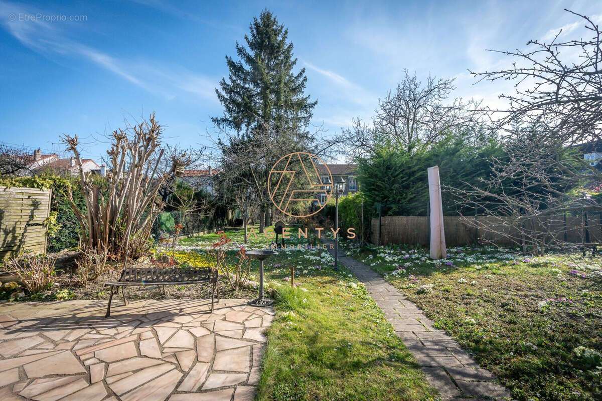 Maison à NOGENT-SUR-MARNE