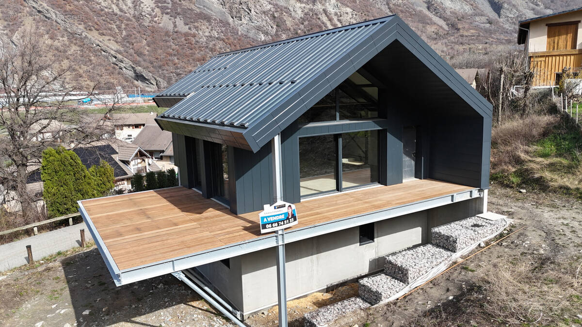 Maison à VILLARGONDRAN