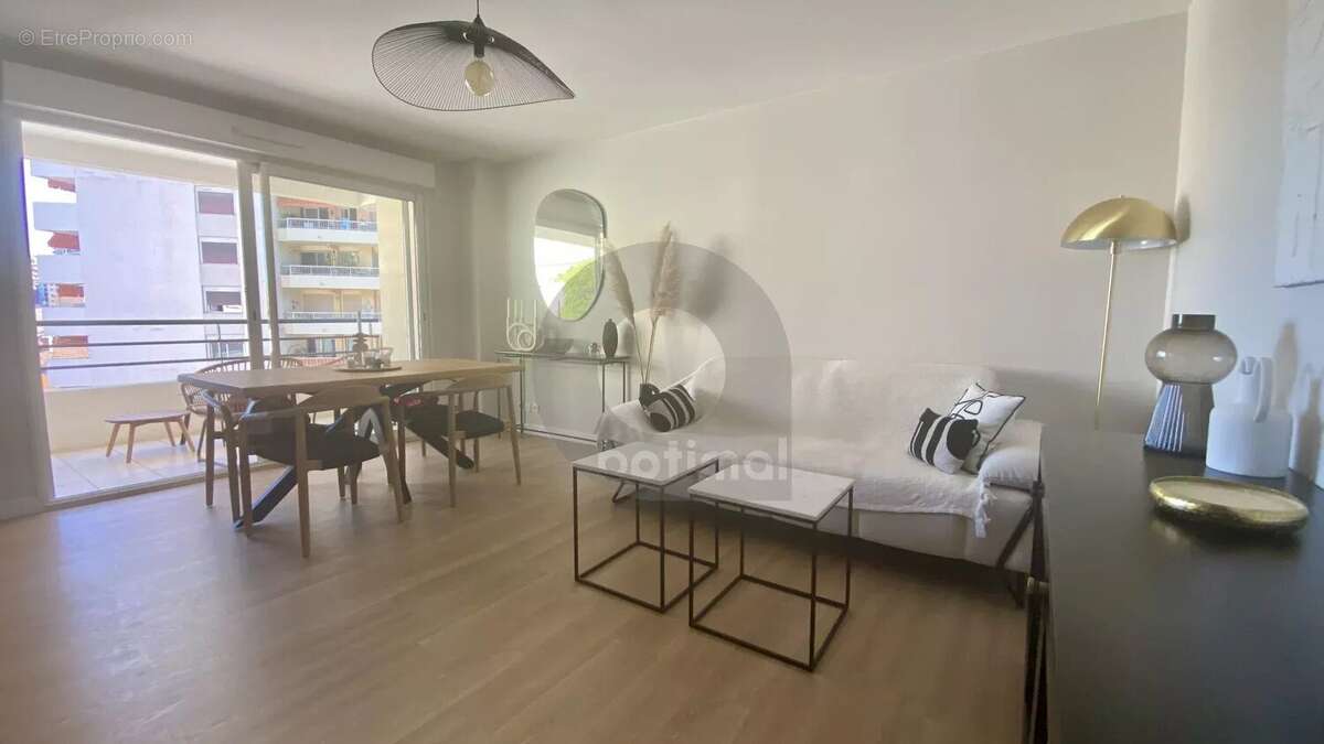 Appartement à BEAUSOLEIL