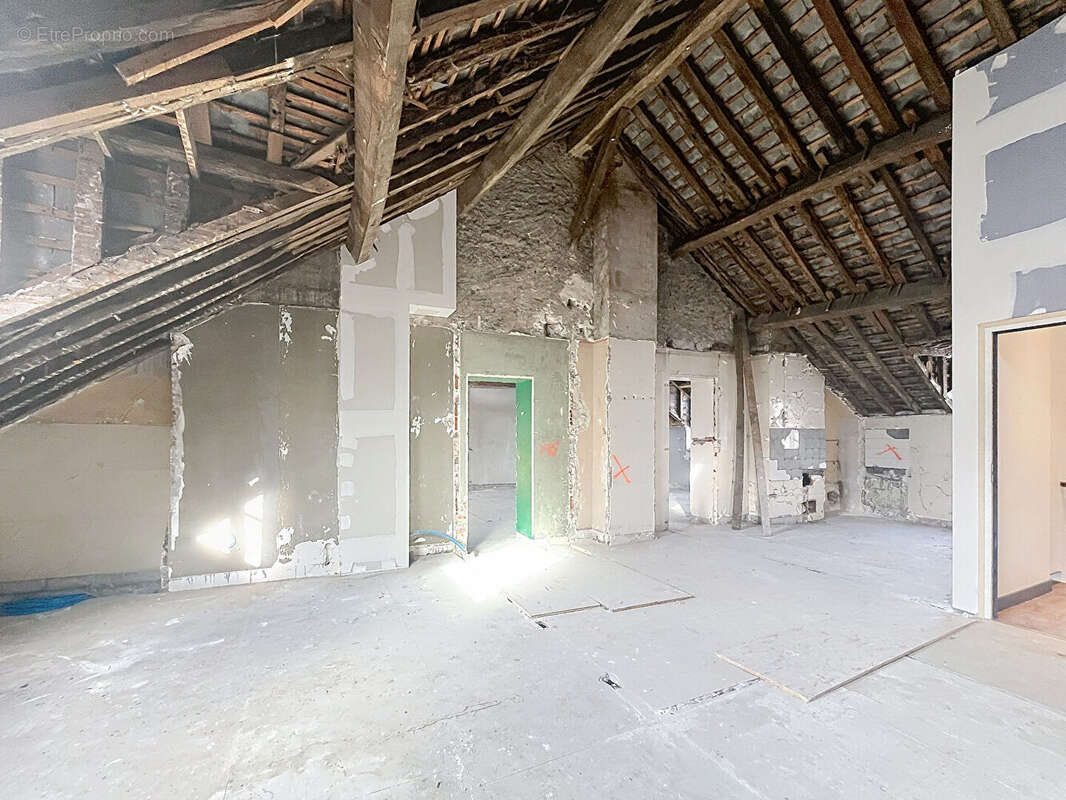Appartement Orleans à aménager 98m² - photo 5