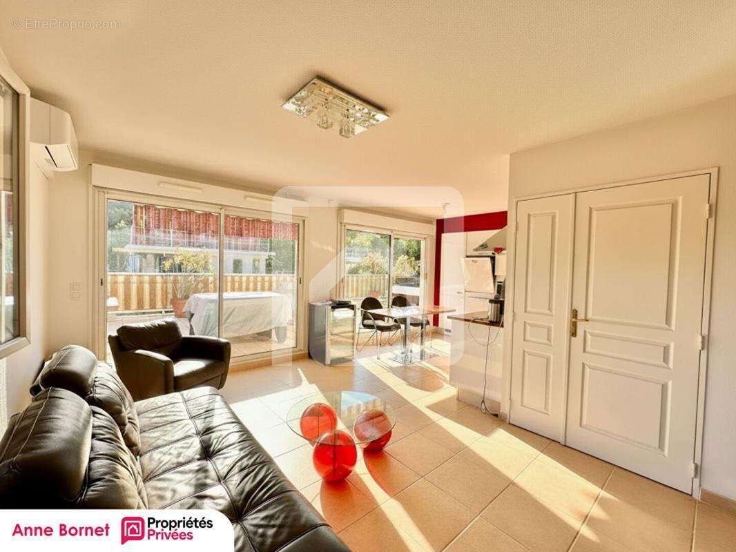 Appartement en toit-terrasse avec 48 m2 d'extérieur, double garage, cave - photo 5