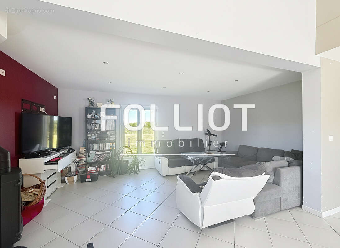 Maison à FRESNEY-LE-VIEUX