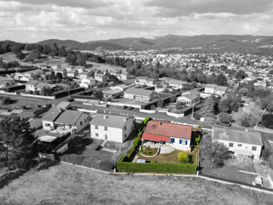 Maison à SAINTE-FLORINE