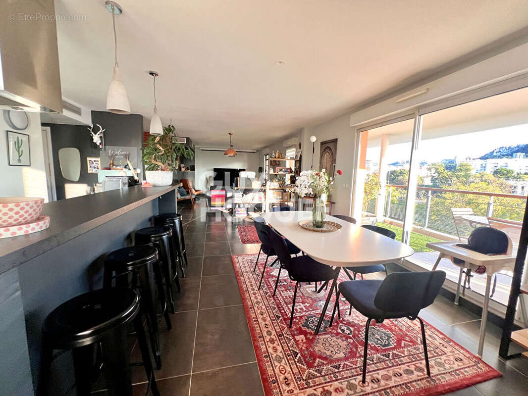 Appartement à MARSEILLE-8E