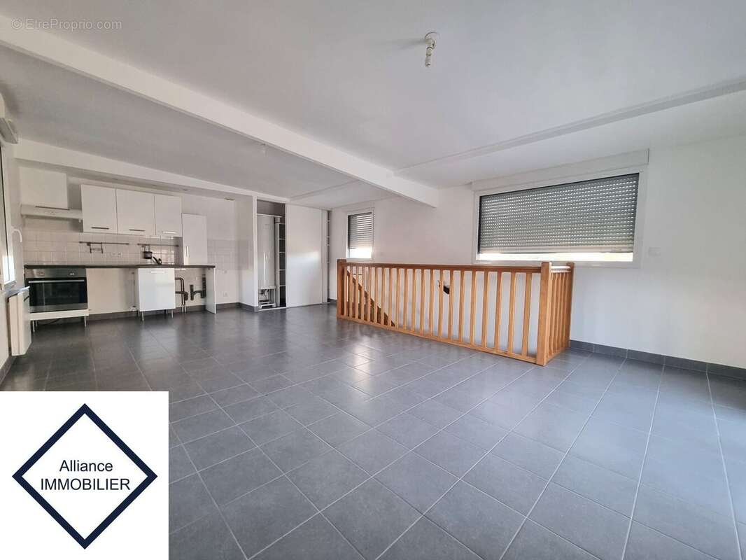 Appartement 62 m² à Montauban-De-Bretagne  - photo 2