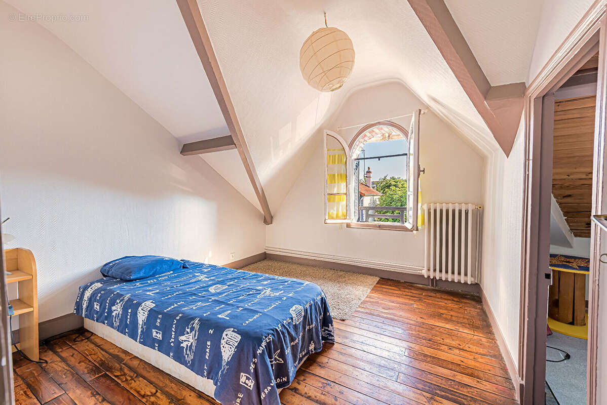 Maison à CHOISY-LE-ROI