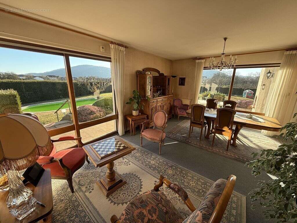 Maison à SAINT-ETIENNE-LES-REMIREMONT