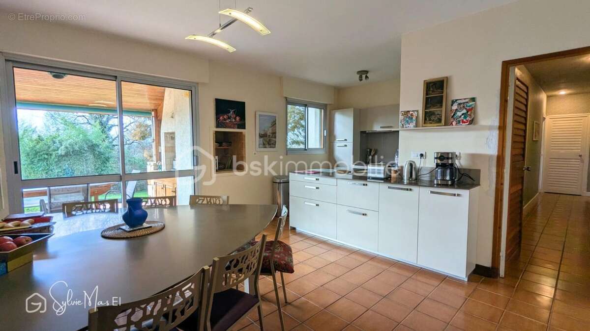 Maison d’architecte 7 pièces 220 M2 avec piscine - photo 10