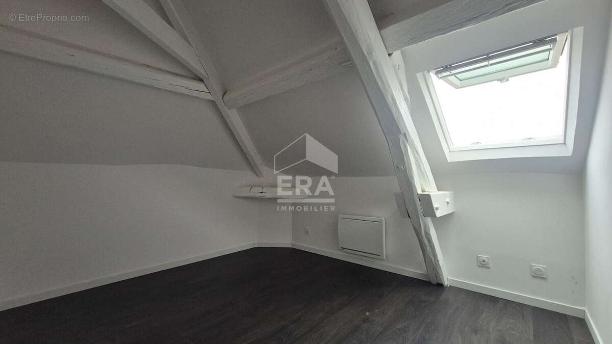 Appartement à GRISY-SUISNES