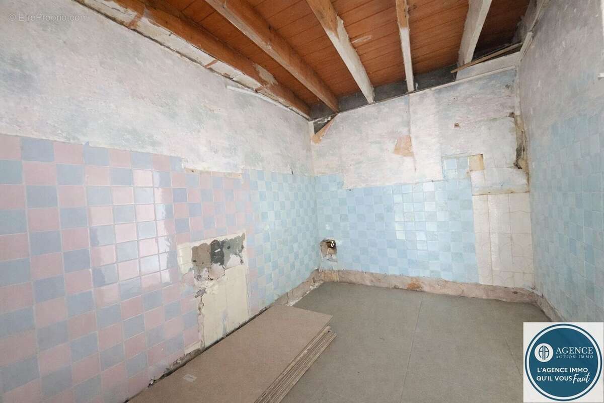 Maison à CHAMPAGNE