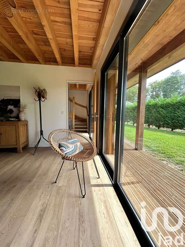 Photo 5 - Maison à SAINT-JULIEN-EN-BORN