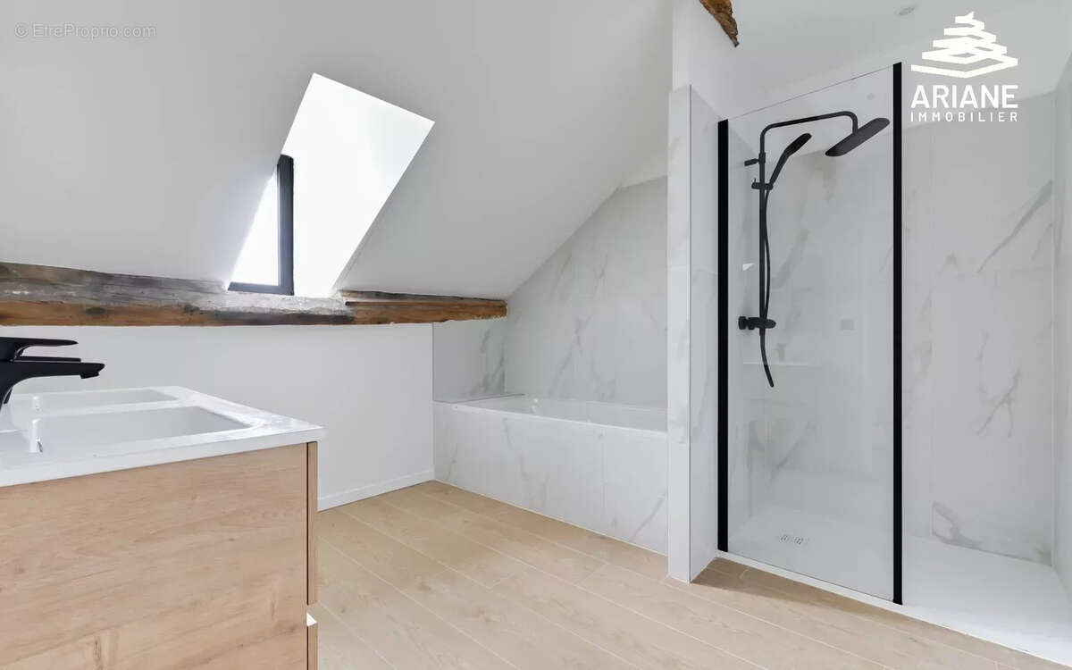 Appartement à VOURLES