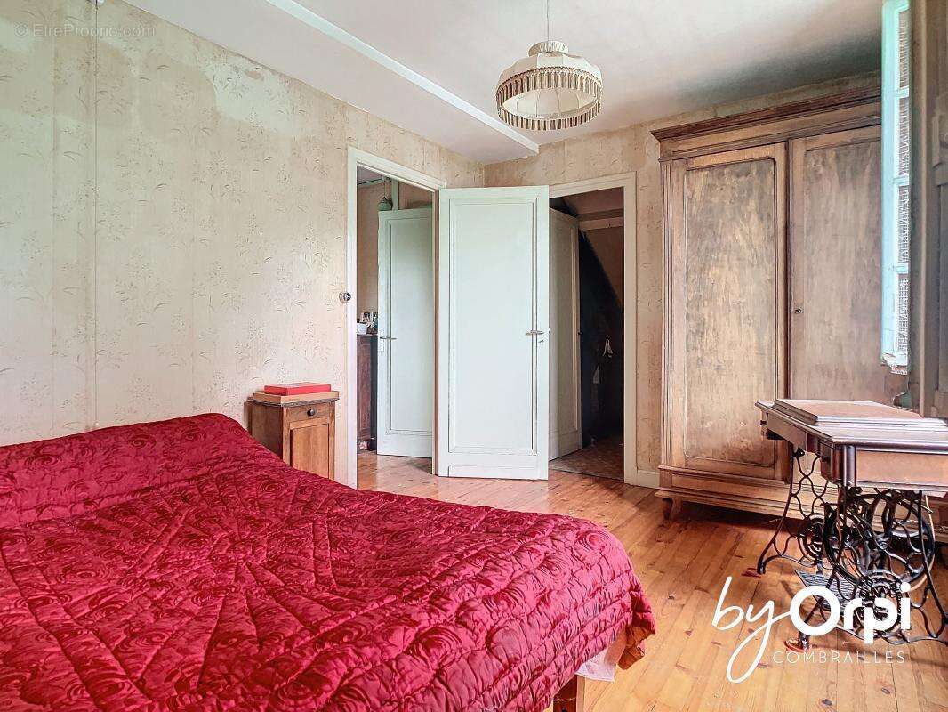 Maison à SAINT-ELOY-LES-MINES