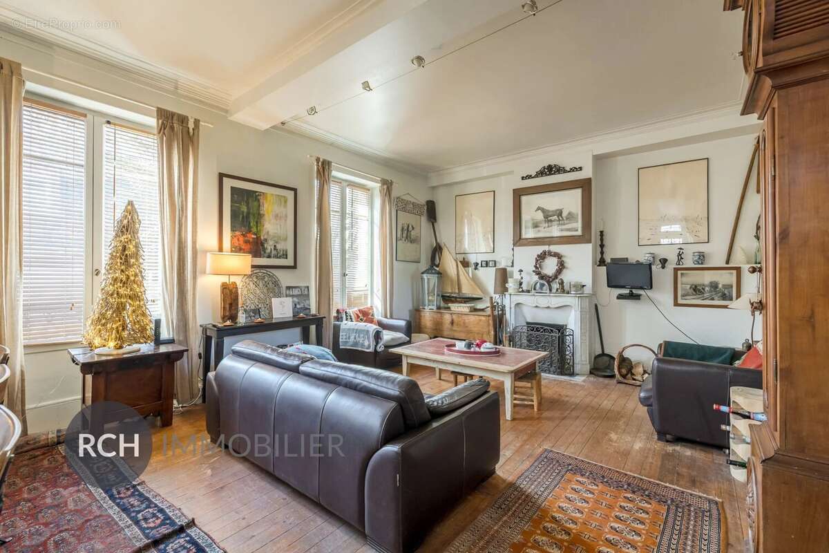 Maison à MONTFORT-L'AMAURY