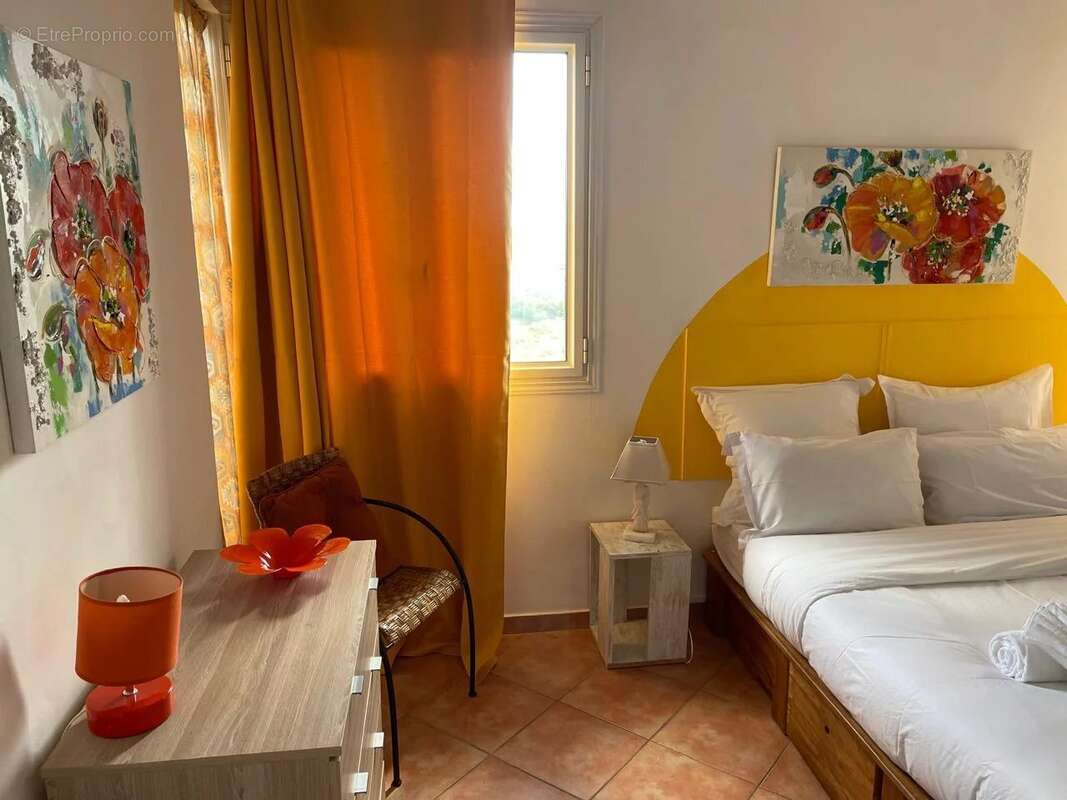 Maison à RIVIERE-SALEE