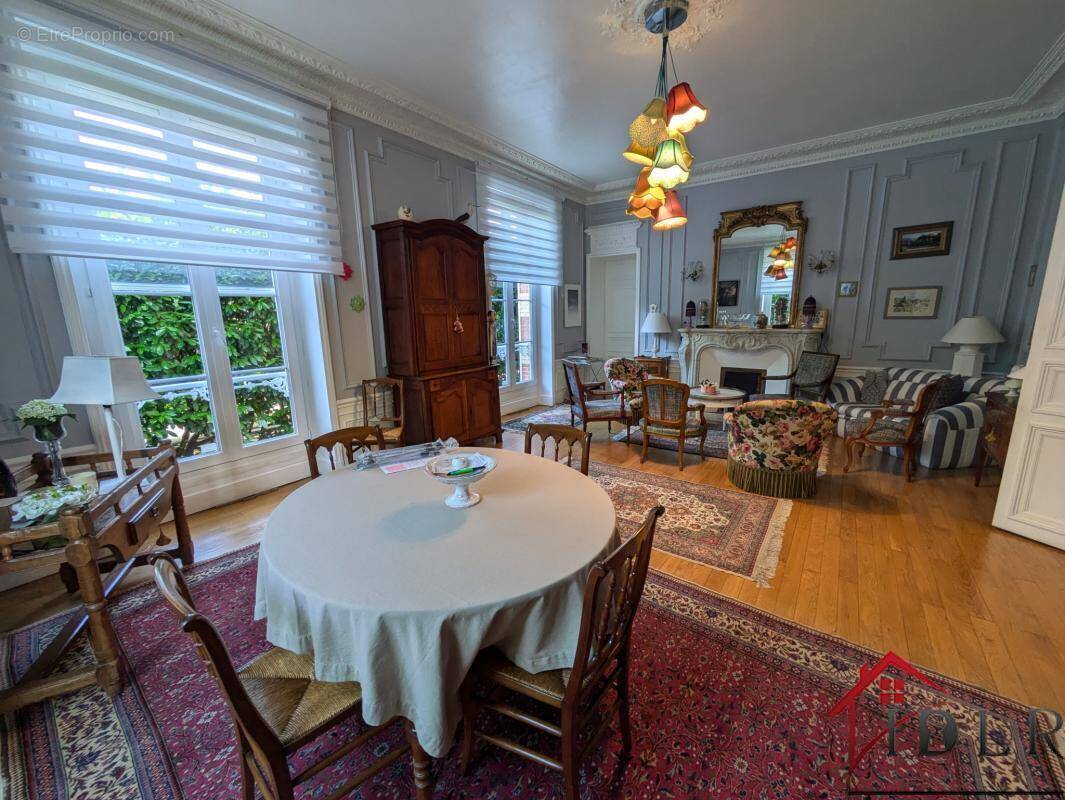 Maison à BLETTERANS